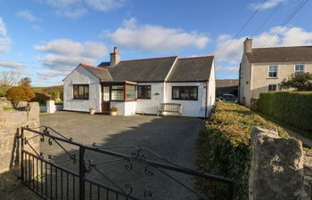 Penllwyn Holiday Cottage