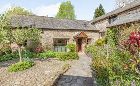 Photo of Hazel Barn