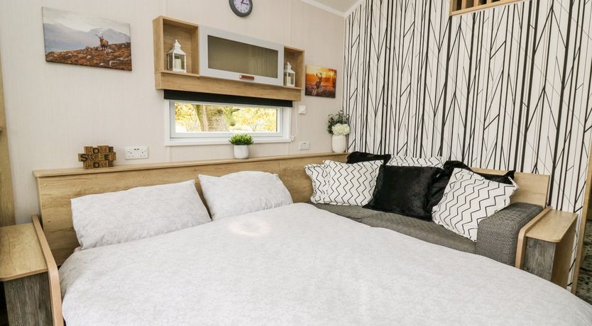 Photo of Oak Tree View