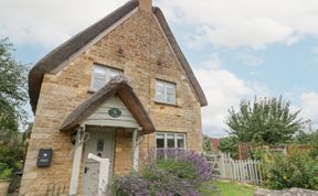 Photo of Honeysuckle Cottage (Brailes)