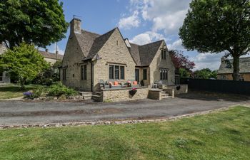 Bell Garden Holiday Cottage