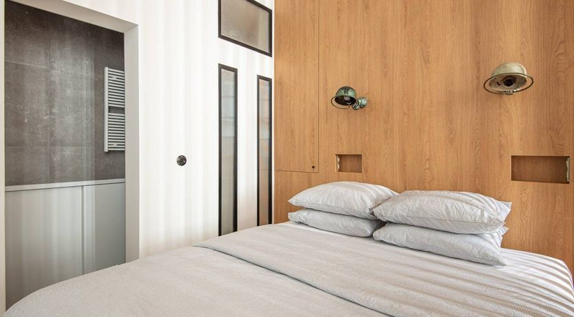 Photo of Courtyard Vert