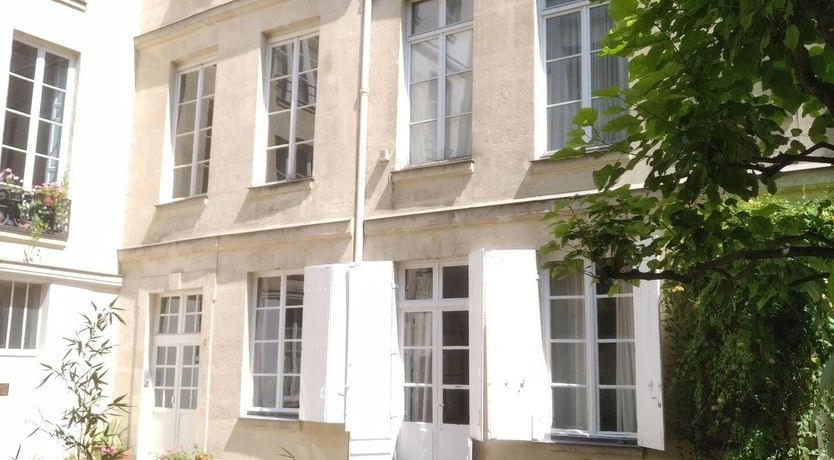 Photo of Courtyard Vert