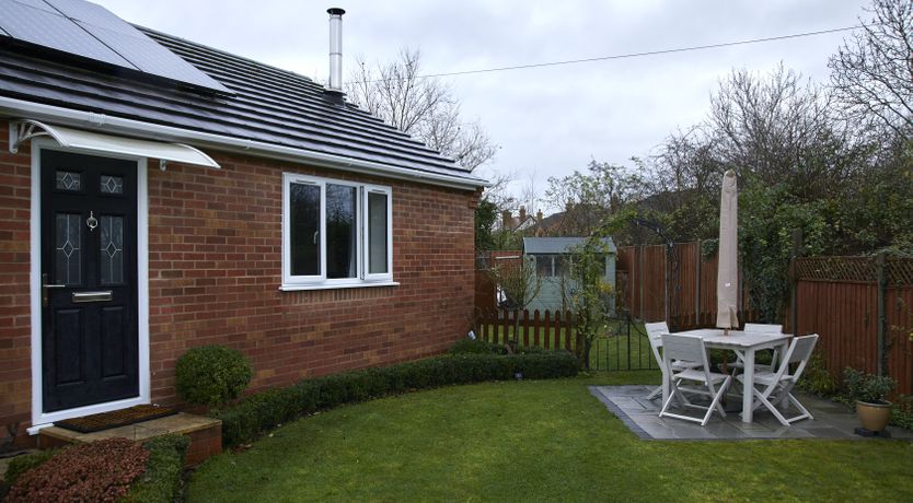 Photo of Miss Hathaway