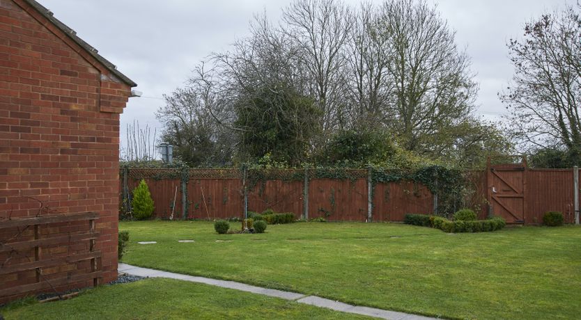 Photo of Miss Hathaway