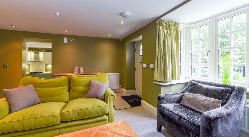 Photo of Ivy & Sea Grass