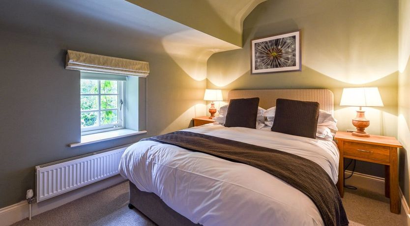 Photo of Ivy & Sea Grass