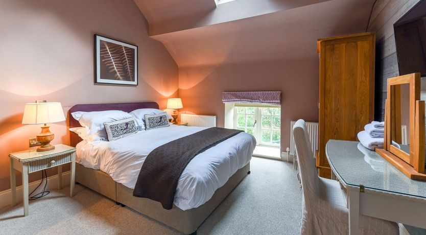 Photo of Ivy & Sea Grass