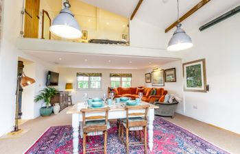 Orange Fizz Holiday Cottage