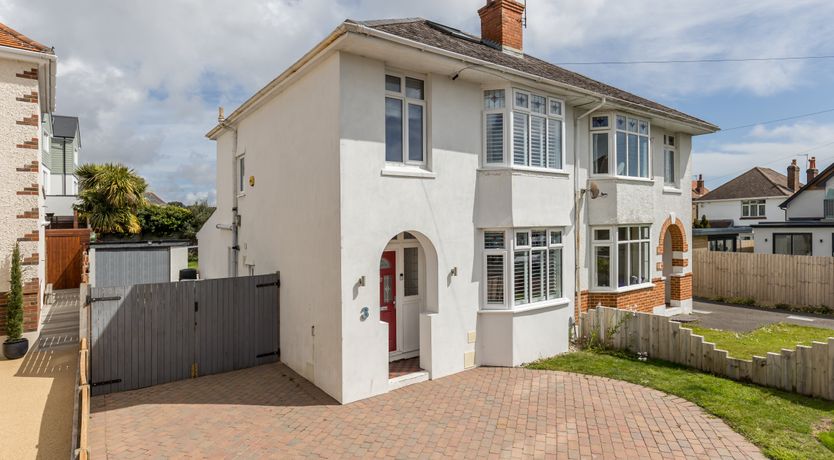 Photo of White Water-Lily