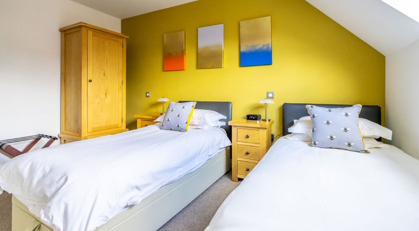 Photo of Mind How You Go