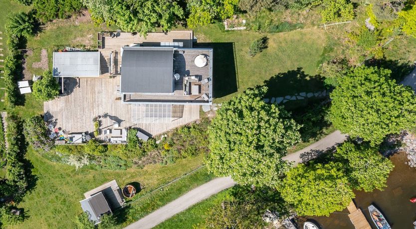 Photo of Looking For Water