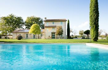 Under The Umbrian Moon Cottage