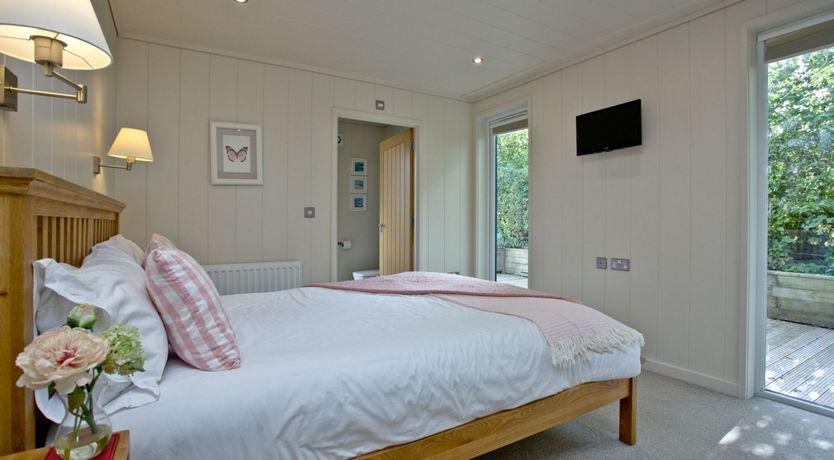 Photo of Dwell on the Deck