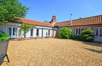 Finches Barn Holiday Cottage