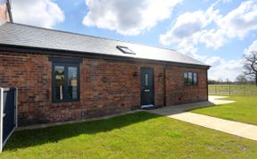 Photo of The Tyre Barn