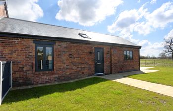 The Tyre Barn Holiday Cottage