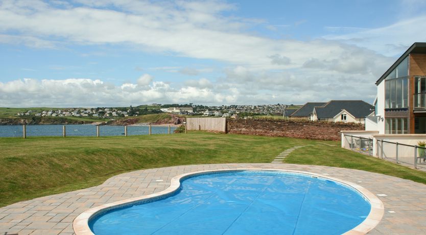 Photo of 6 Ocean's Edge