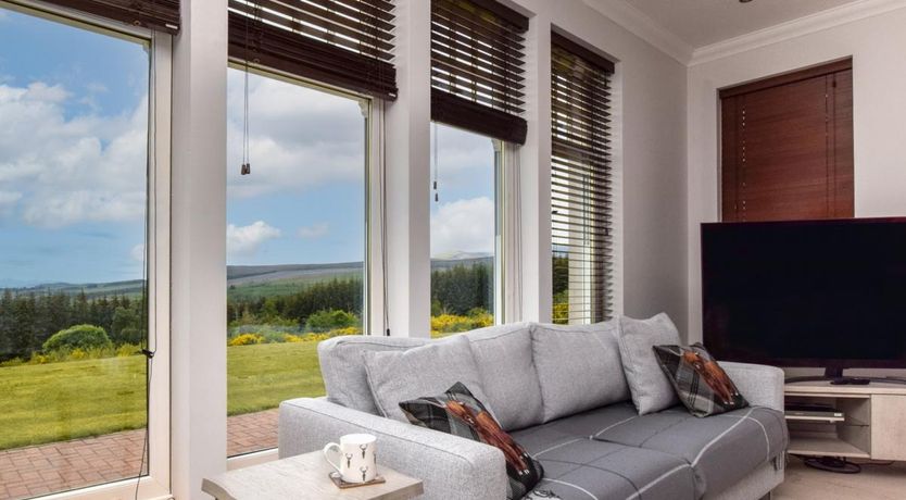 Photo of 5 Bed in Evanton