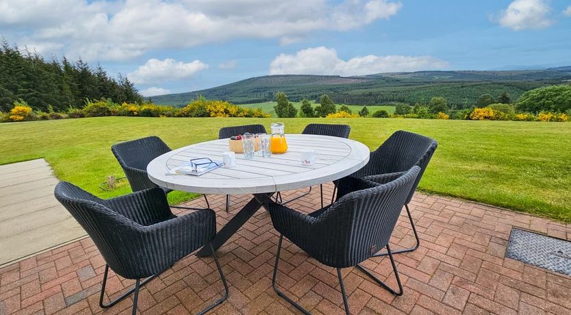 Photo of 5 Bed in Evanton