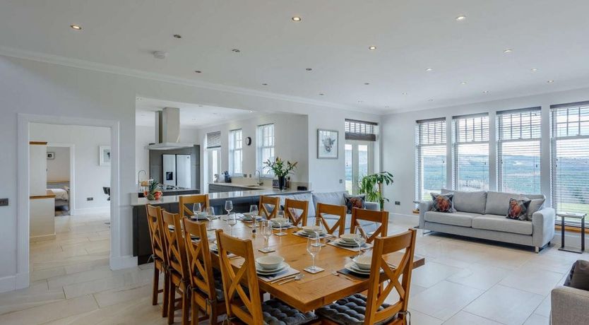 Photo of 5 Bed in Evanton