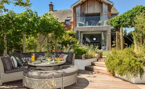 Photo of 3 Bed in Christchurch