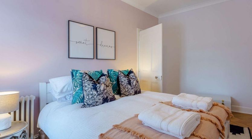 Photo of 2 Bed in Rye