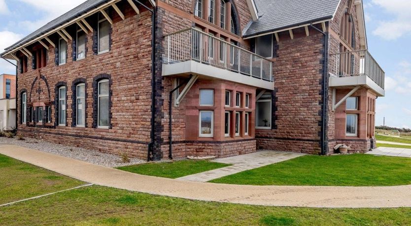 Photo of 2 Bed in Porthcawl