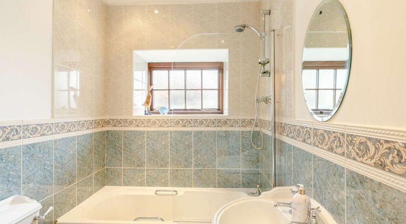 Photo of 2 Bed in Over Haddon