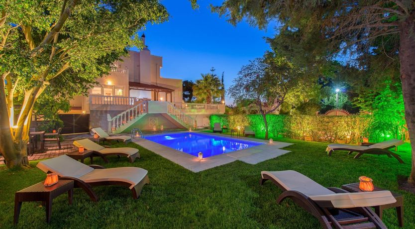 Photo of Paradise In The Trees