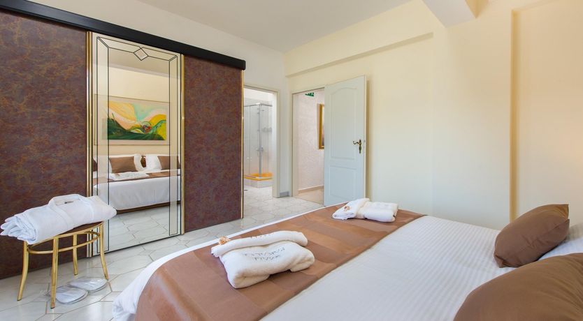 Photo of Paradise In The Trees