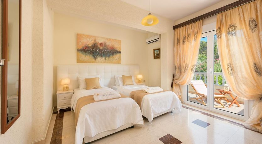 Photo of Paradise In The Trees