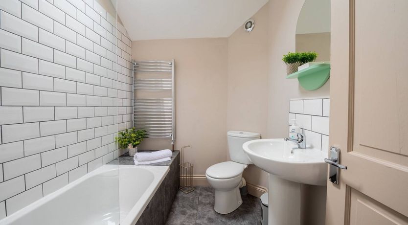 Photo of Tuck & Roll