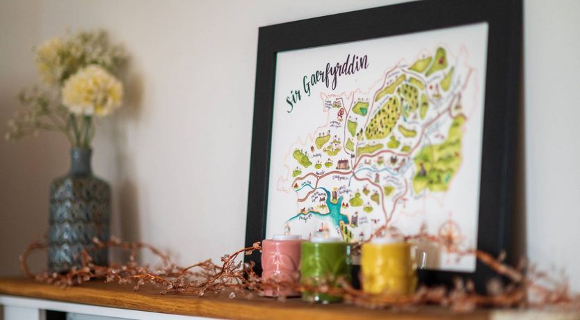 Photo of Tuck & Roll