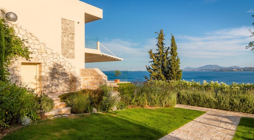 Photo of Golden Honeycomb