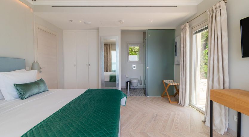 Photo of Golden Honeycomb