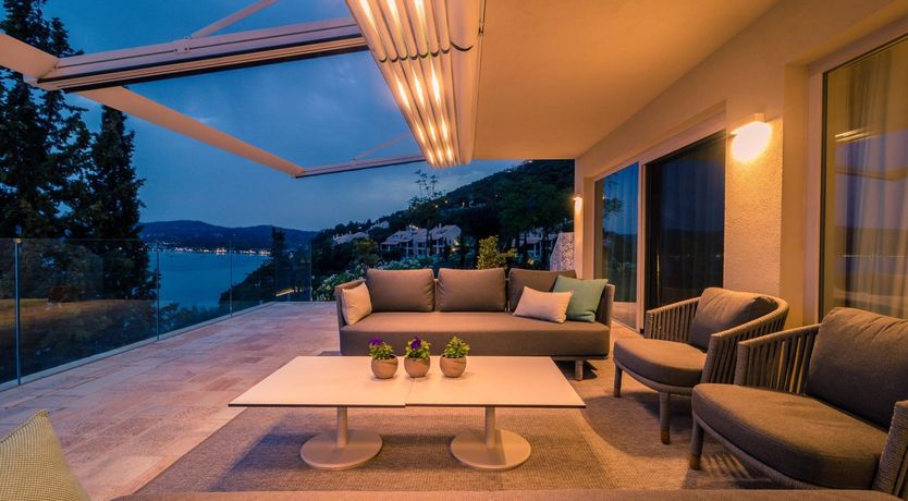 Photo of Golden Honeycomb