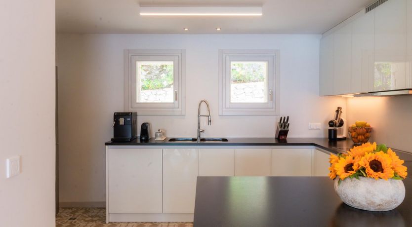 Photo of Golden Honeycomb