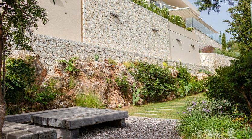 Photo of Golden Honeycomb