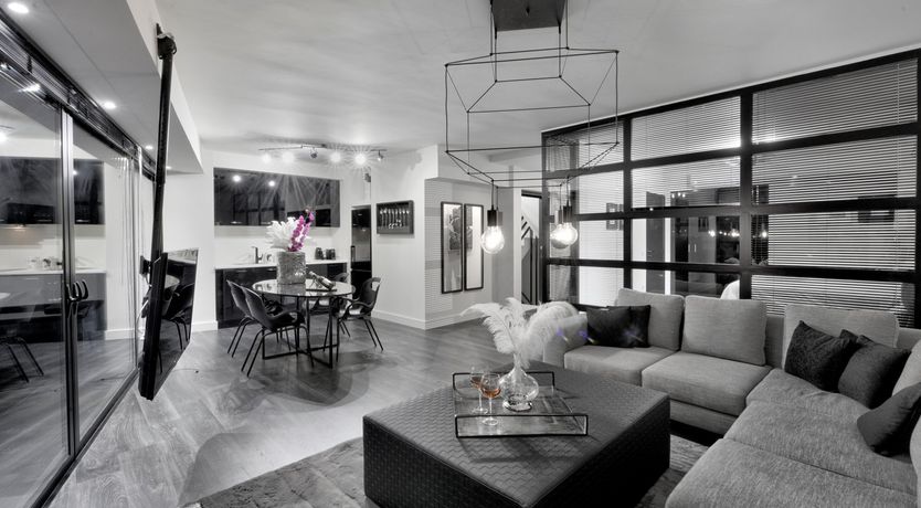 Photo of The Grey Glamour