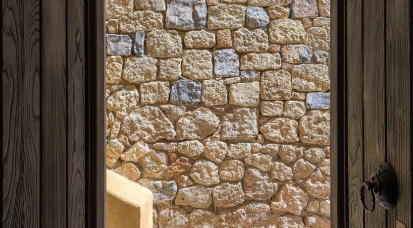 Photo of Barefoot Wanderer