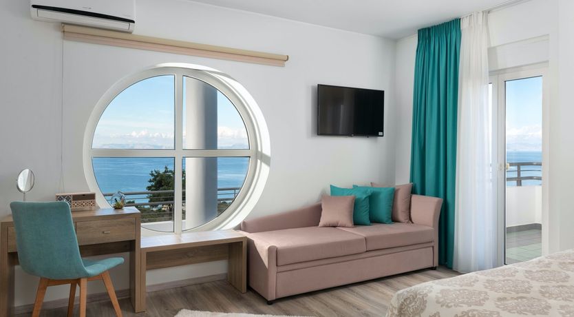 Photo of Attention Seeker