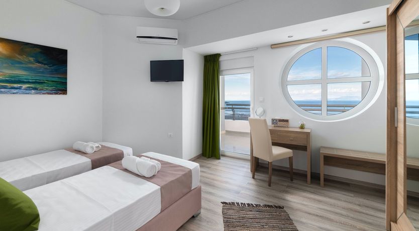 Photo of Attention Seeker