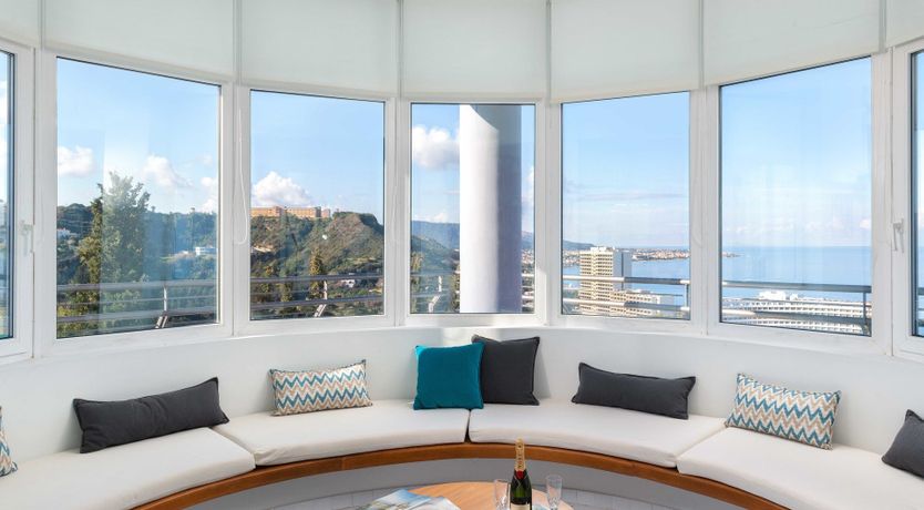 Photo of Attention Seeker