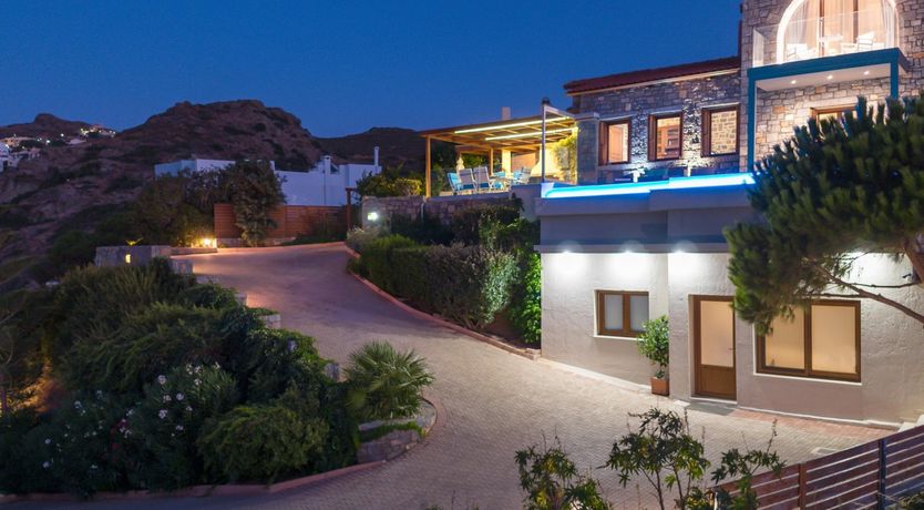 Photo of Ampitheatrical