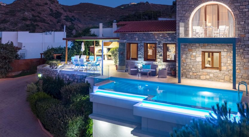 Photo of Ampitheatrical