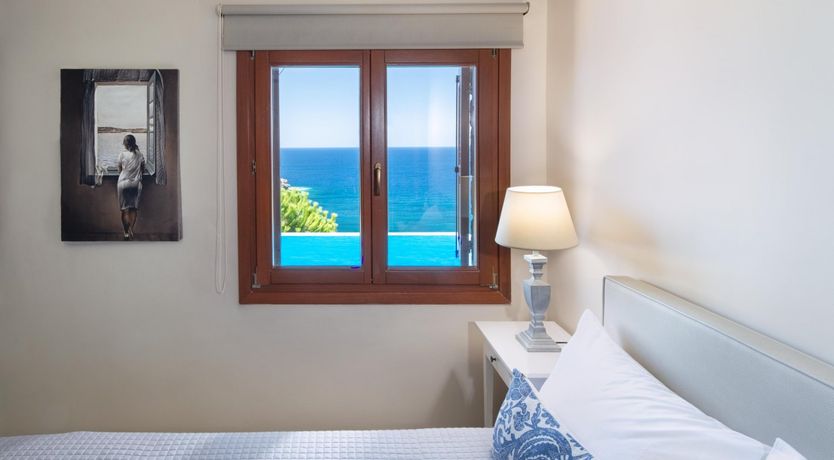 Photo of Ampitheatrical