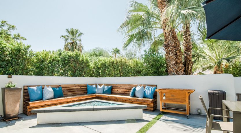 Photo of Palms & Splendor