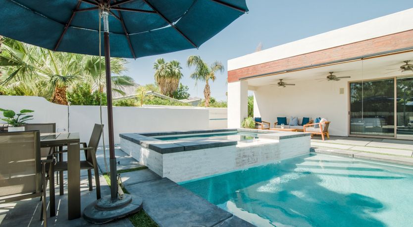 Photo of Palms & Splendor