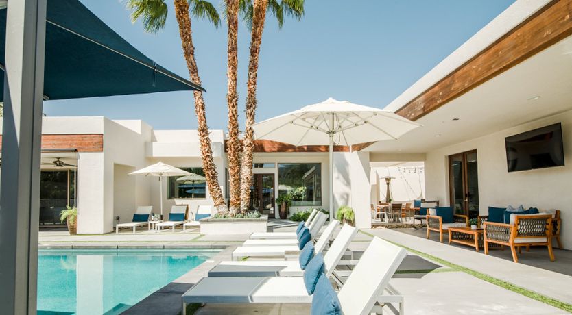 Photo of Palms & Splendor